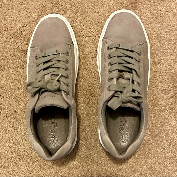 JSLIDES Low Cut Platform Suede Sneaker - Picture 2 of 16